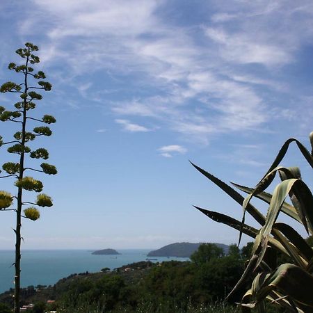 Agave Di Lerici Villa Bagian luar foto